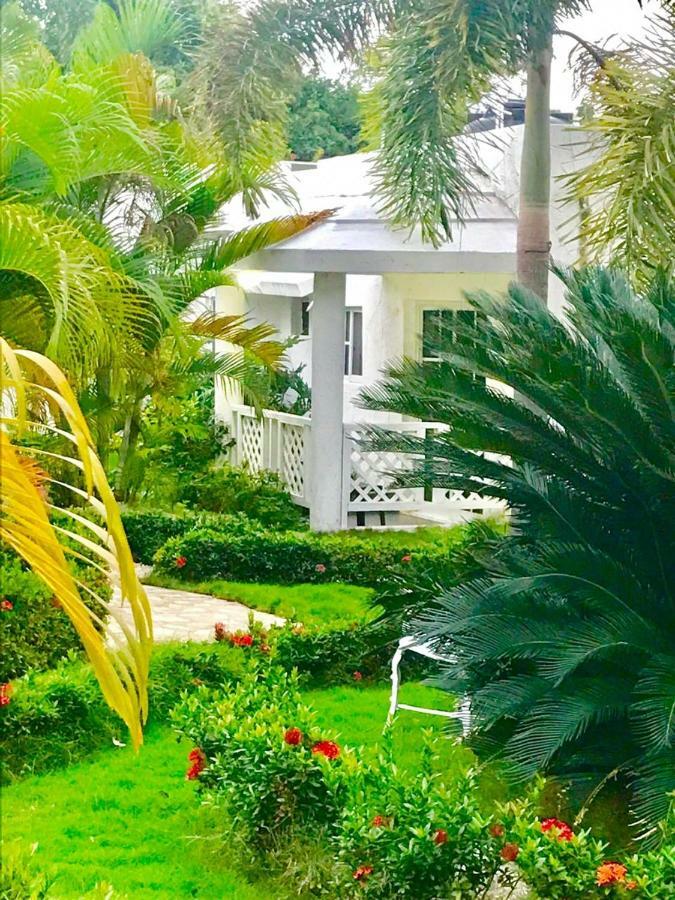 Daymond Blue Tropical Lodge Barahona 外观 照片
